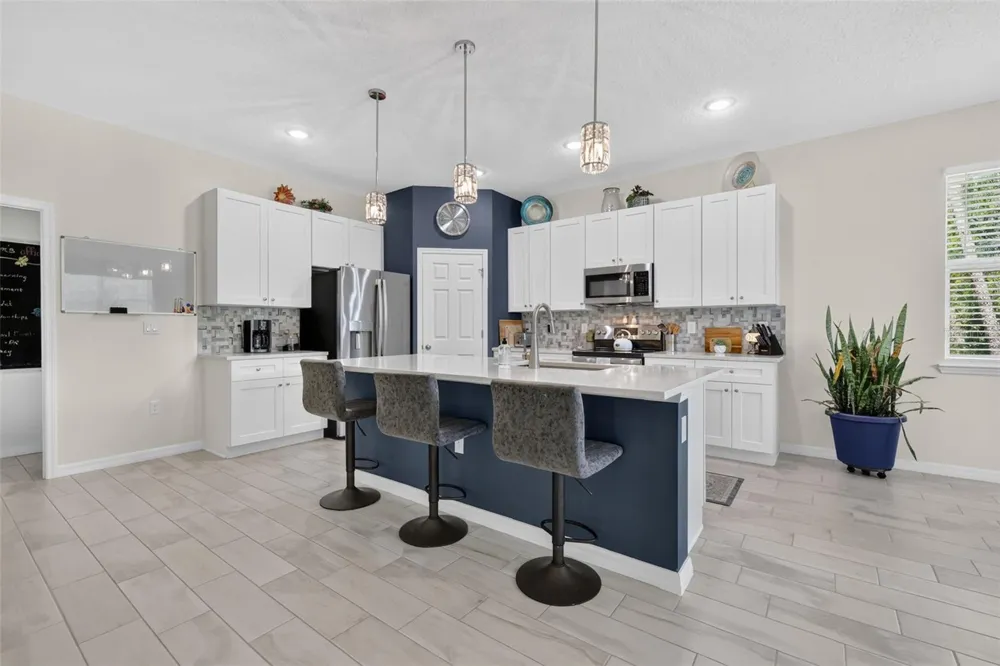 30658 EAST BLUEBELL AVE Eustis, FL 32736