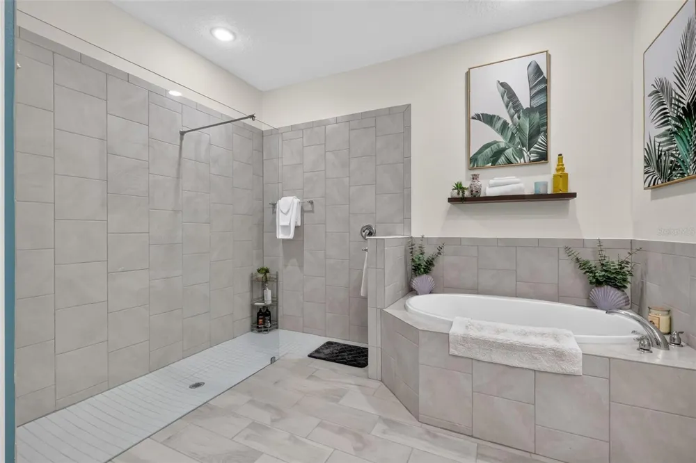 30658 EAST BLUEBELL AVE Eustis, FL 32736