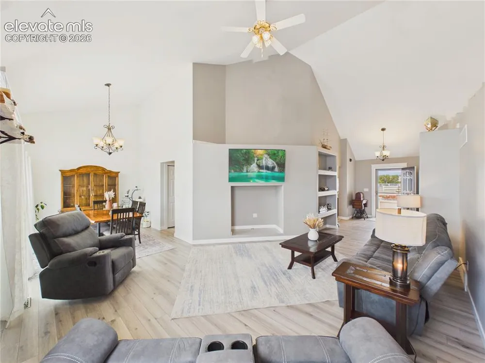 116 Top Notch Trail Penrose, CO 81240