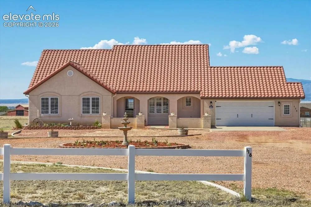 116 Top Notch Trail Penrose, CO 81240