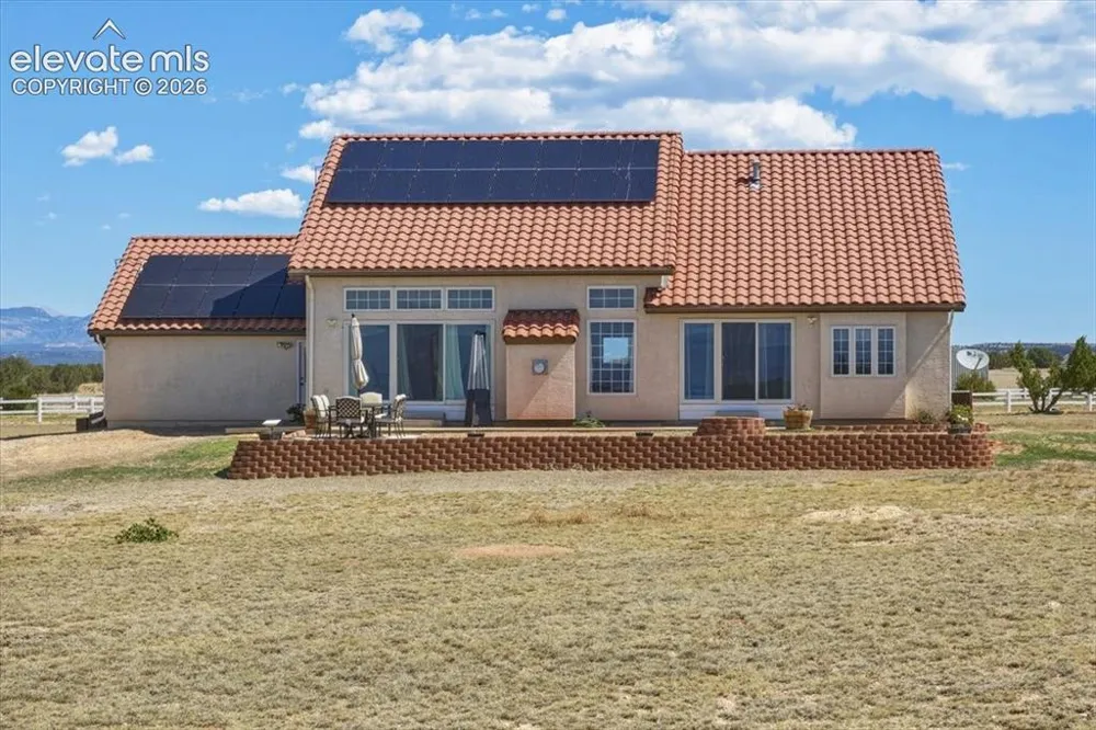 116 Top Notch Trail Penrose, CO 81240