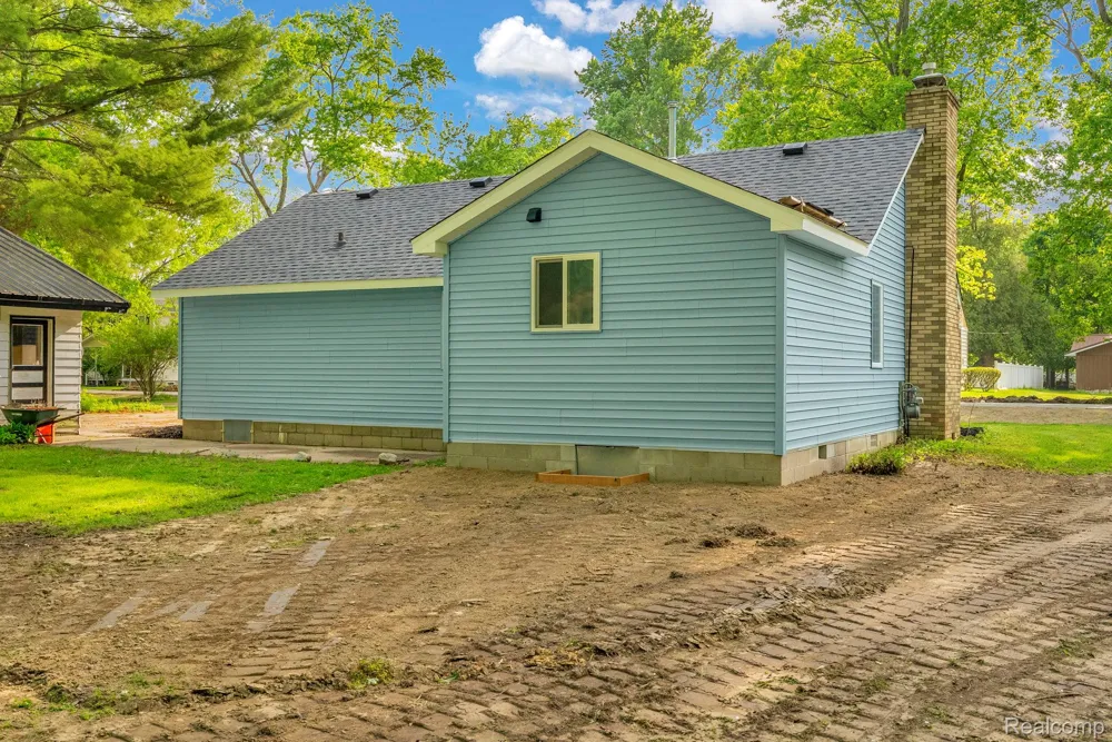 34 Pack Street Croswell City, MI 48422