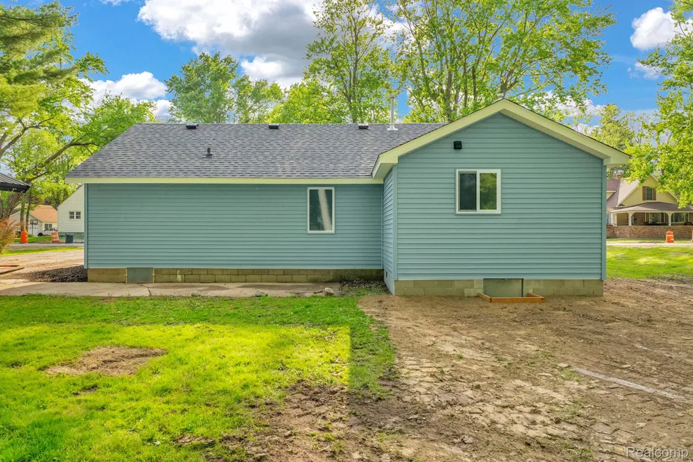 34 Pack Street Croswell City, MI 48422