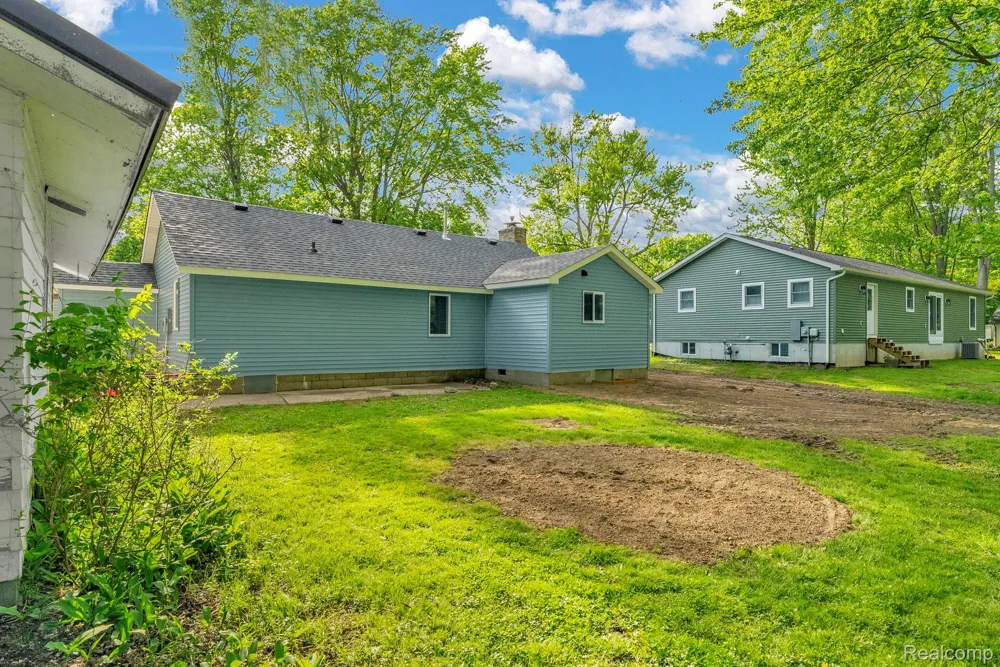 34 Pack Street Croswell City, MI 48422