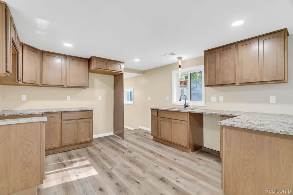 34 Pack Street Croswell City, MI 48422