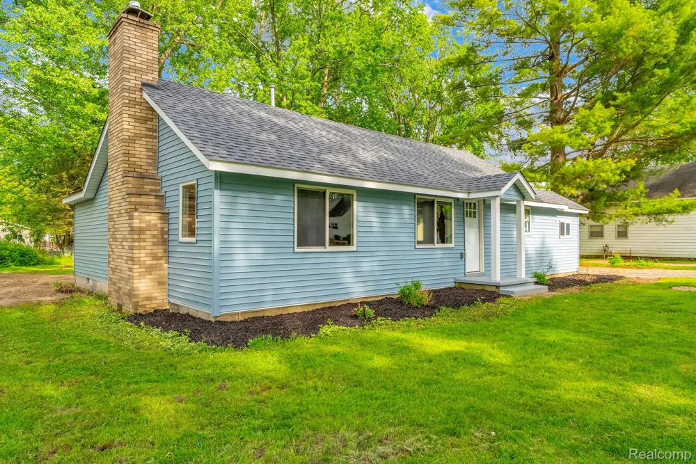 34 Pack Street Croswell City, MI 48422