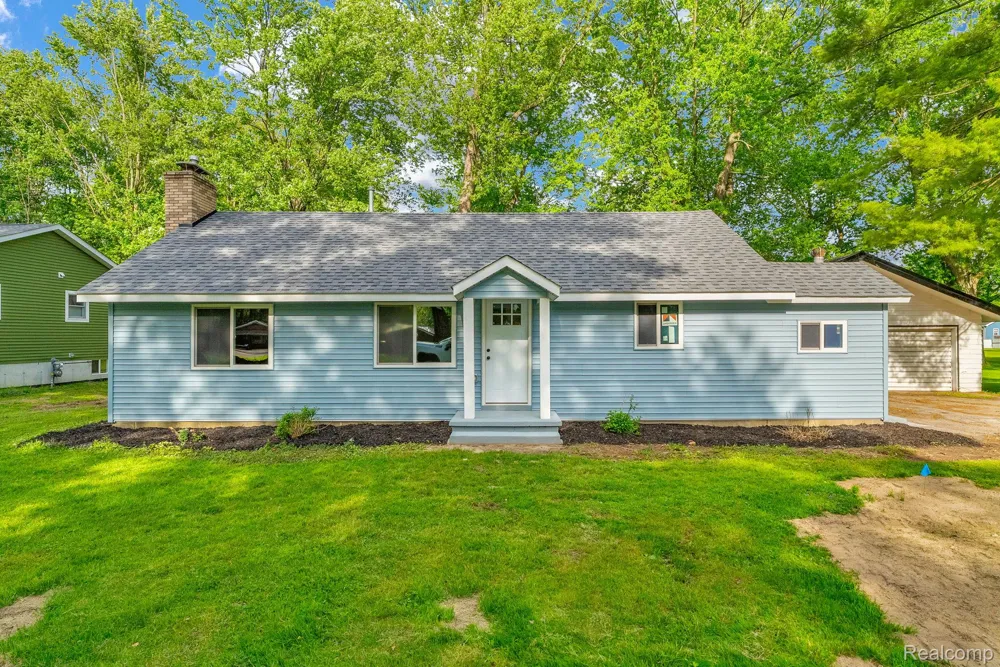 34 Pack Street Croswell City, MI 48422