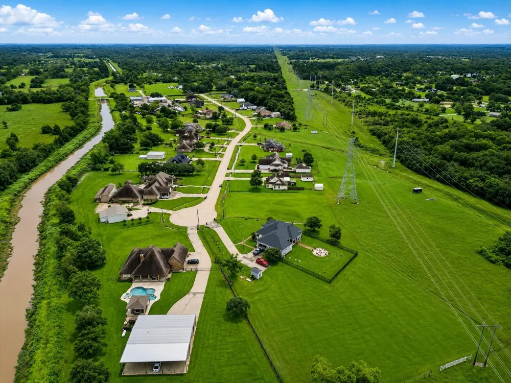 Broken Arrow Santa Fe, TX 77510
