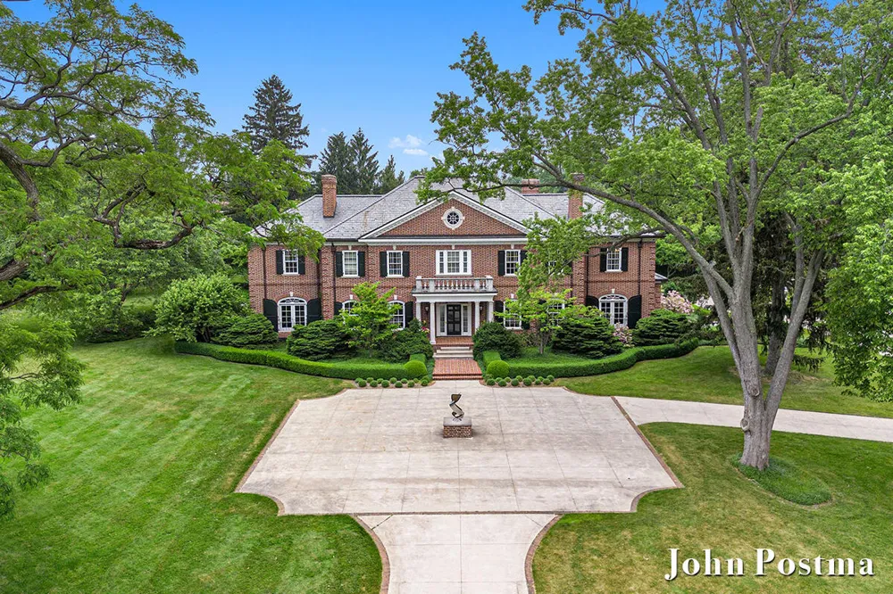 1995 San Lu Rae Drive SE East Grand Rapids, MI 49506
