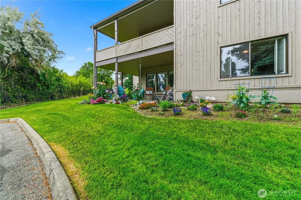 225 19th Street NE #15 East Wenatchee, WA 98802