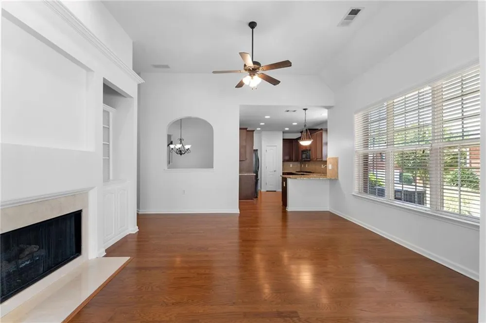 431 Brookes Walk Woodstock, GA 30188