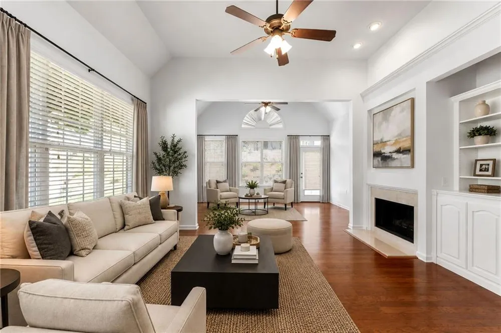 431 Brookes Walk Woodstock, GA 30188