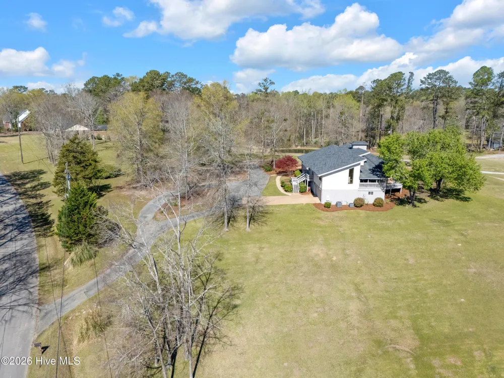 401 S Lake Drive Thomson, GA 30824