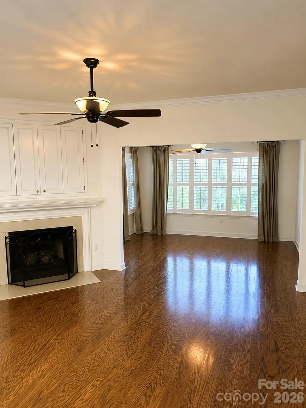 47 Victoria Park Drive Hendersonville, NC 28792