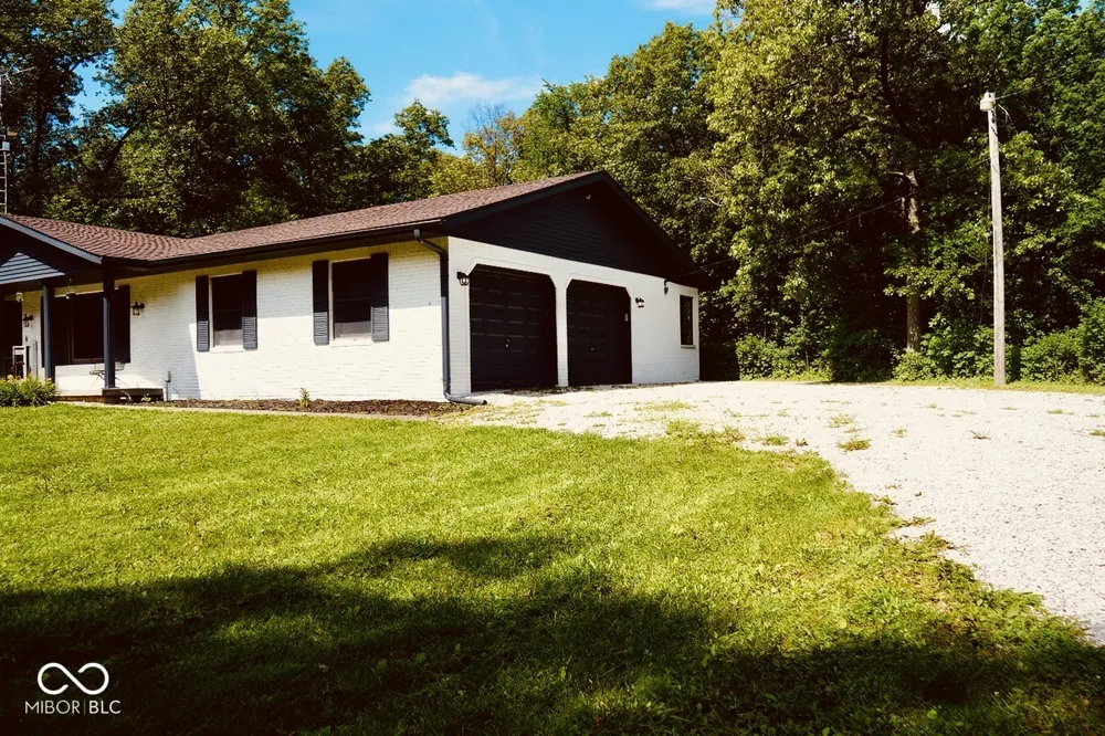 785 Deer Run Orleans, IN 47452