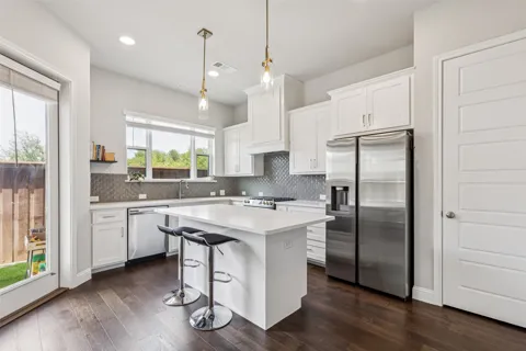 6306 Oakbend Circle