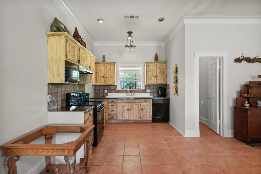 4155 FM 3096 Kerens, TX 75144