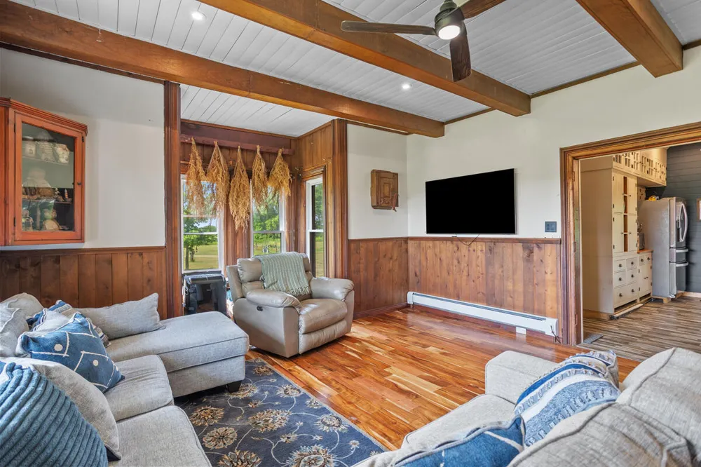 55686 Parkville Road Mendon, MI 49072
