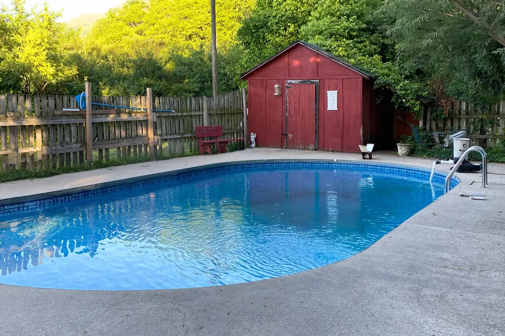 55686 Parkville Road Mendon, MI 49072