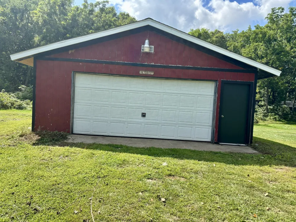 55686 Parkville Road Mendon, MI 49072
