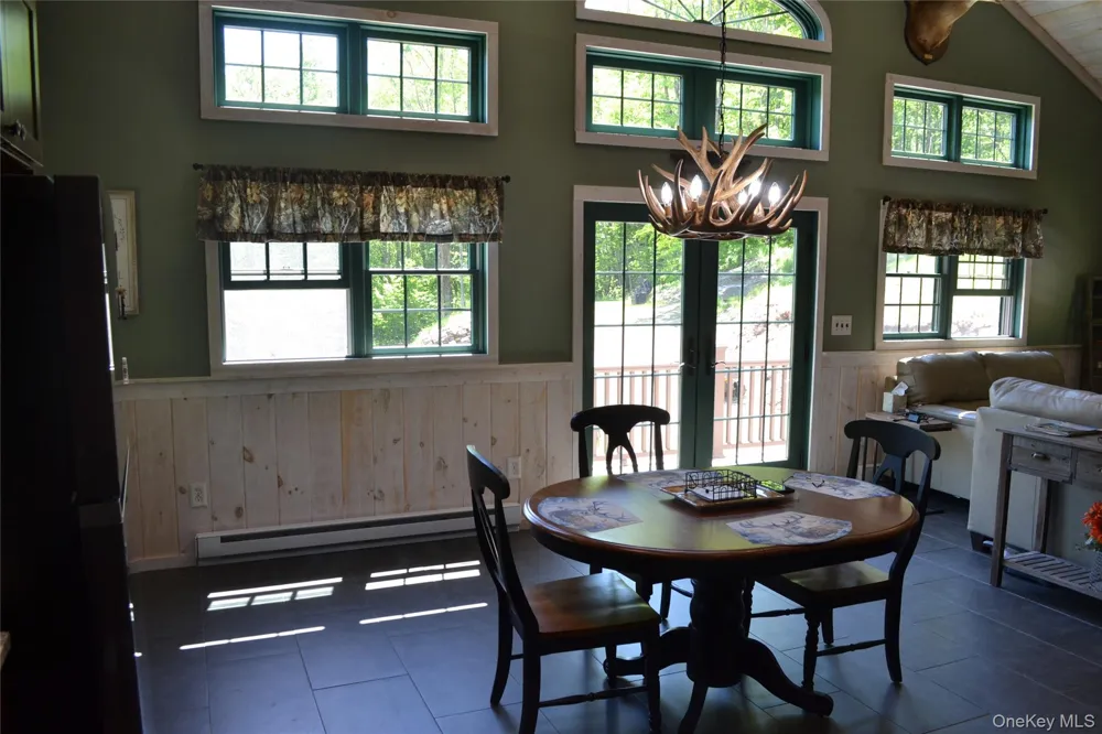 157 Wolfs Lair Hamden, NY 13782