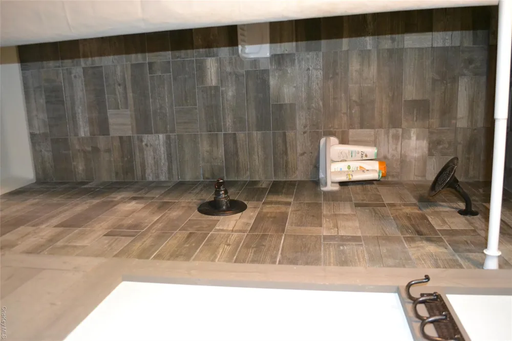 157 Wolfs Lair Hamden, NY 13782