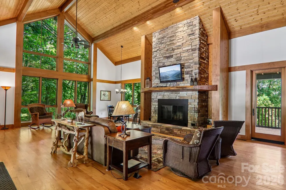 11 Magnolia Branch Drive Zirconia, NC 28790