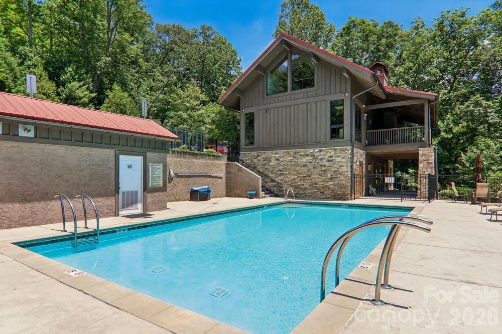 11 Magnolia Branch Drive Zirconia, NC 28790