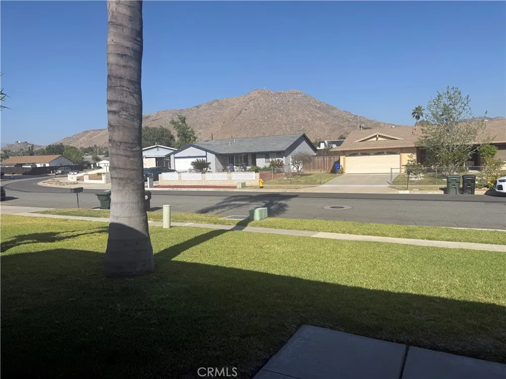 12780 Fremontia Grand Terrace, CA 92313
