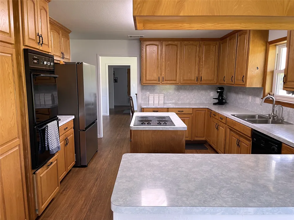 141 Fm 27 W Fairfield, TX 75840