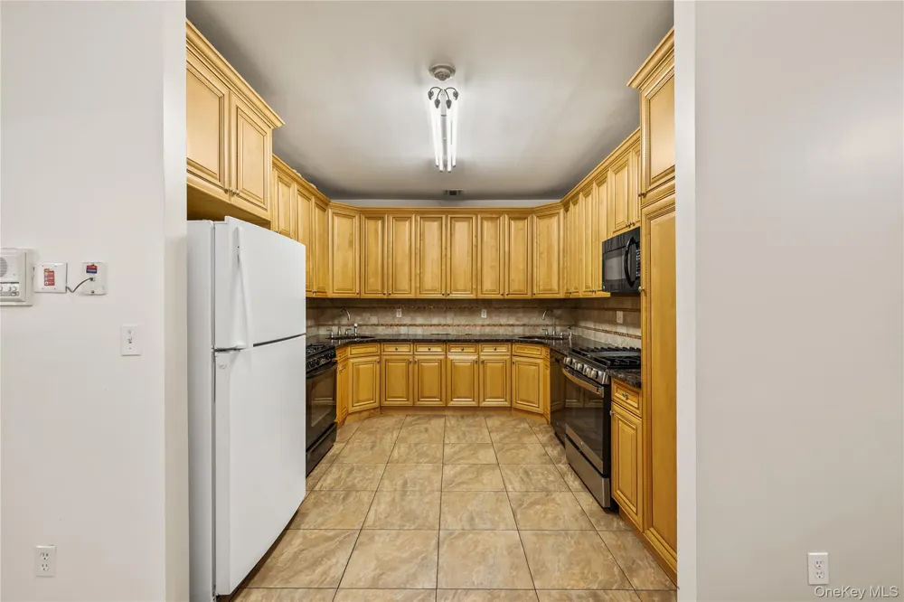 1206 Parkview Drive Spring Valley, NY 10977