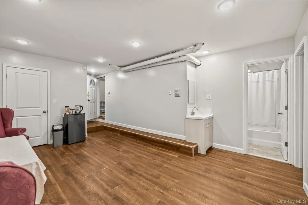 1206 Parkview Drive Spring Valley, NY 10977