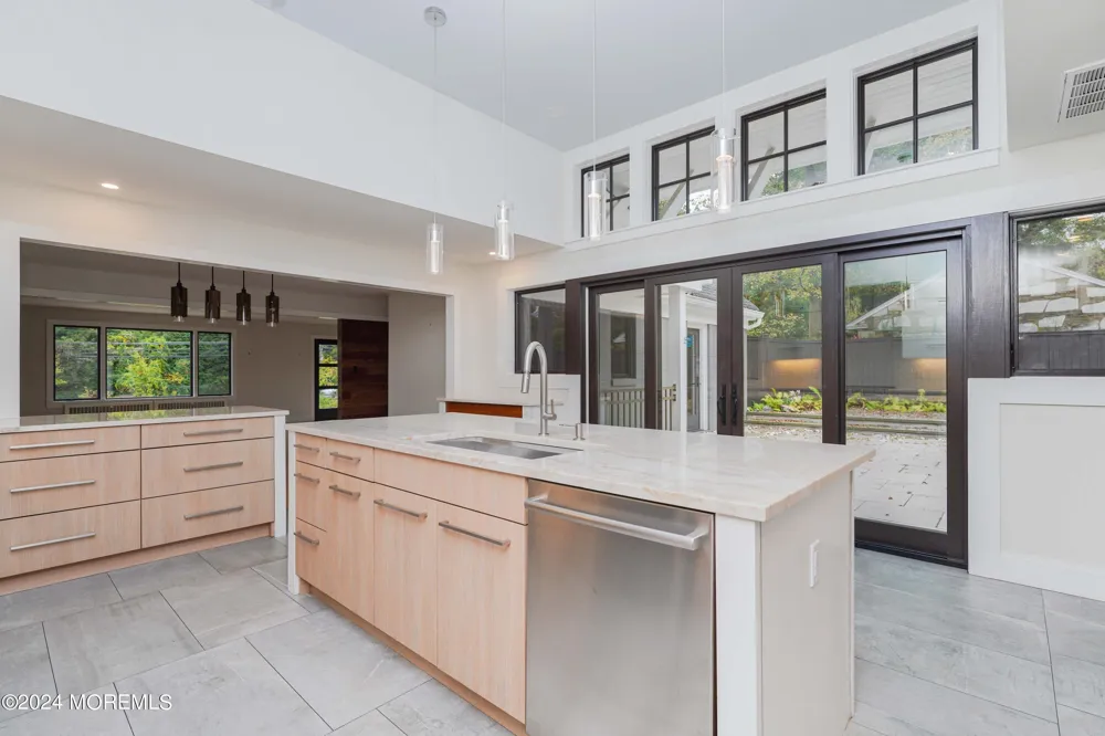 828 Kingston Road Princeton, NJ 08540