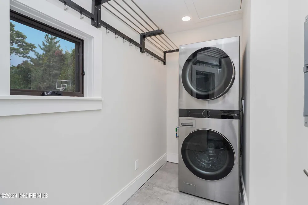 828 Kingston Road Princeton, NJ 08540