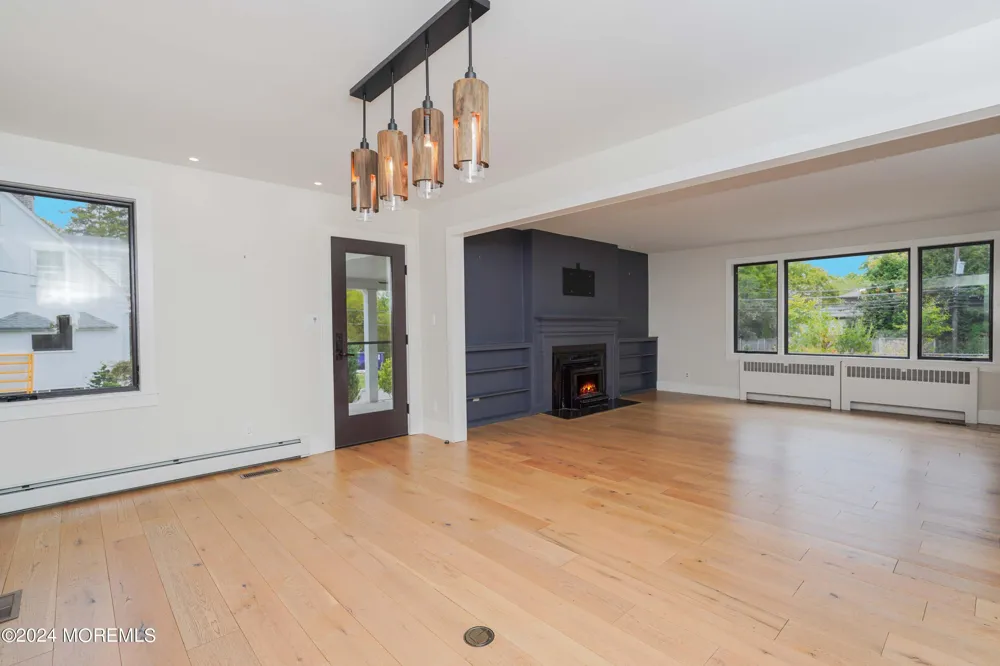 828 Kingston Road Princeton, NJ 08540