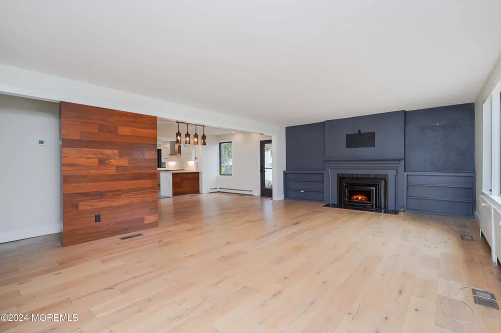 828 Kingston Road Princeton, NJ 08540