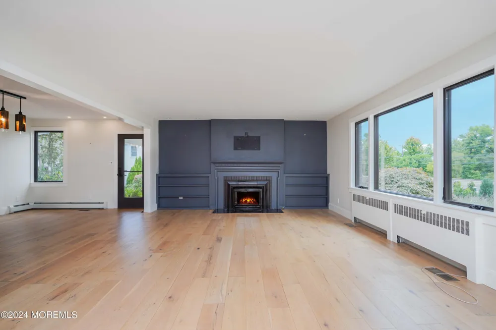 828 Kingston Road Princeton, NJ 08540