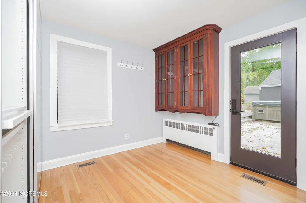 828 Kingston Road Princeton, NJ 08540