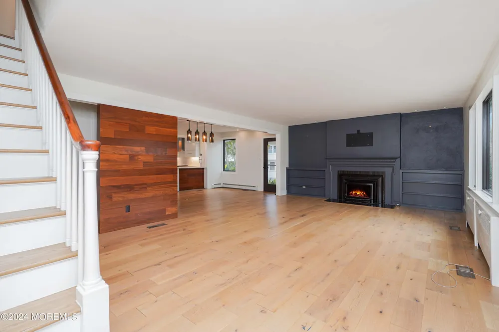 828 Kingston Road Princeton, NJ 08540