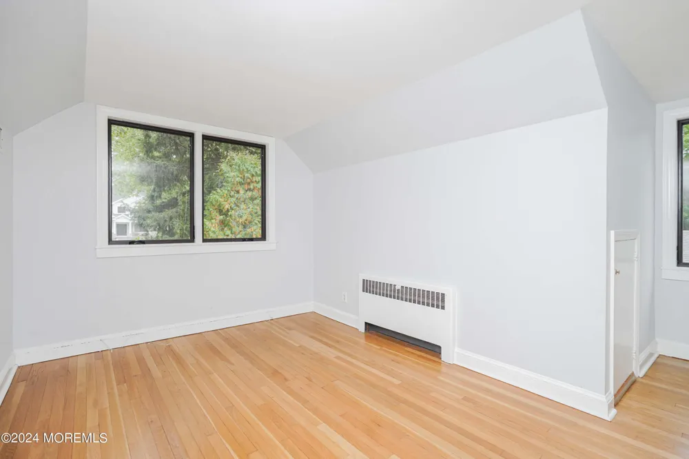 828 Kingston Road Princeton, NJ 08540