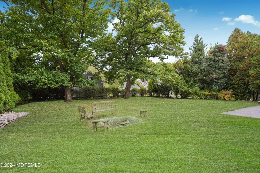 828 Kingston Road Princeton, NJ 08540
