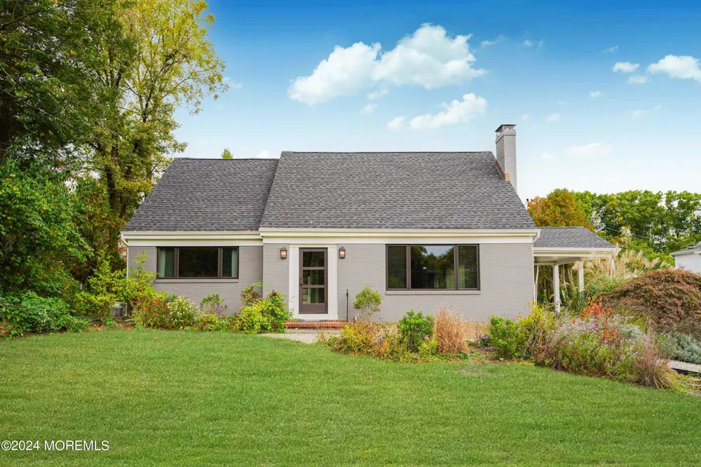 828 Kingston Road Princeton, NJ 08540