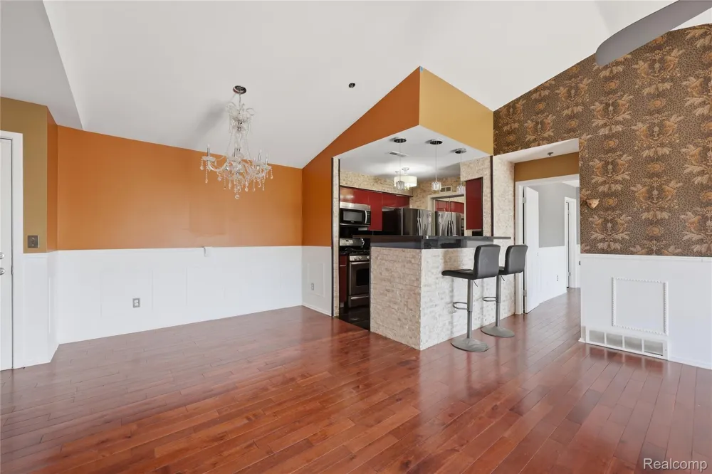 37510 Jefferson Avenue #303 Harrison Charter Township, MI 48045