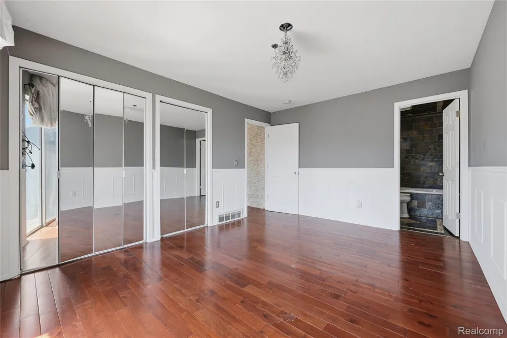 37510 Jefferson Avenue #303 Harrison Charter Township, MI 48045