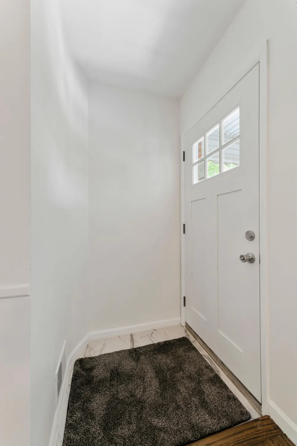 15241 Pearson Street Oak Park City, MI 48237