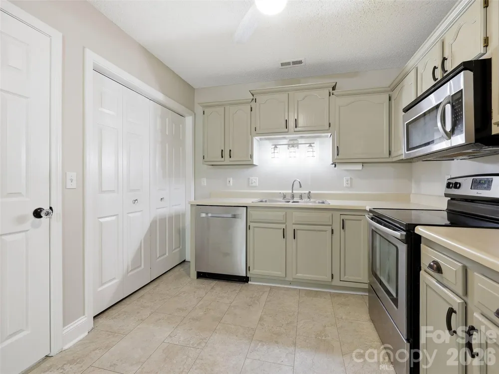 42 Queen Road #D Candler, NC 28715
