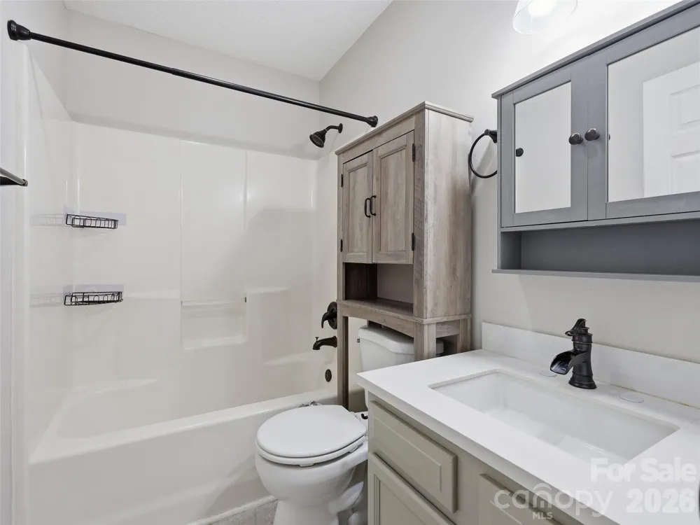 42 Queen Road #D Candler, NC 28715