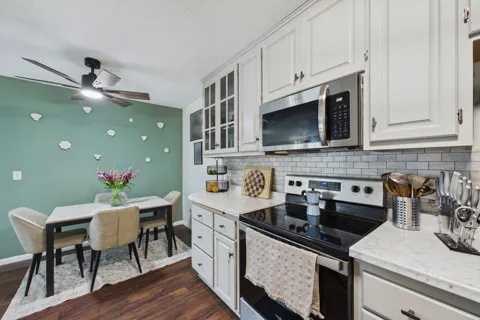 2801 Flag Avenue #222