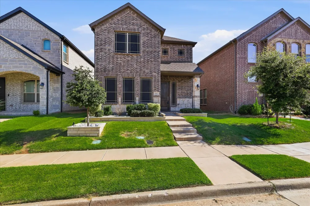 163 Mccartt Drive Lewisville, TX 75067