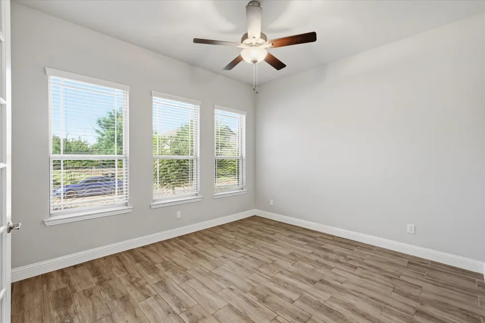 163 Mccartt Drive Lewisville, TX 75067